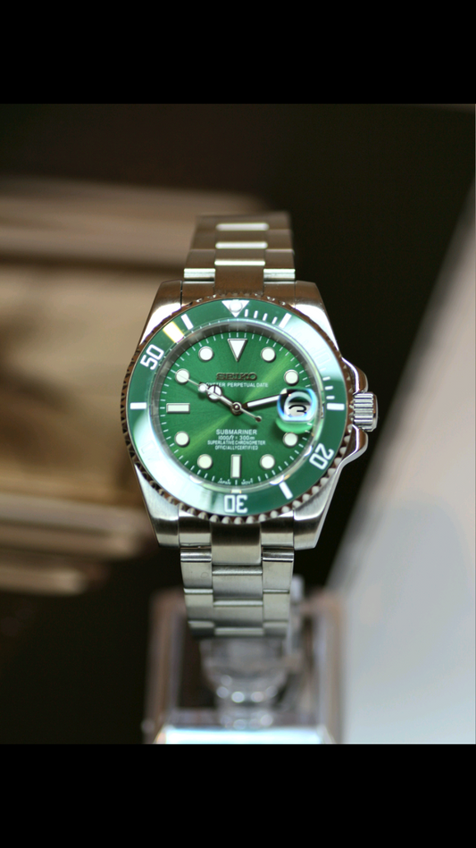 Seiko Hulk Green Submariner Mod