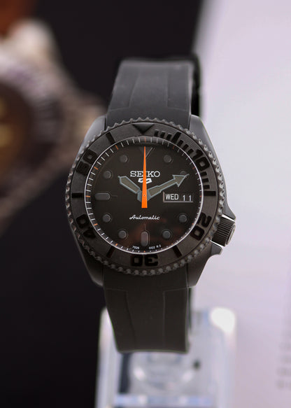 Seiko SRPD Stealth Black-Orange SRPD Mod