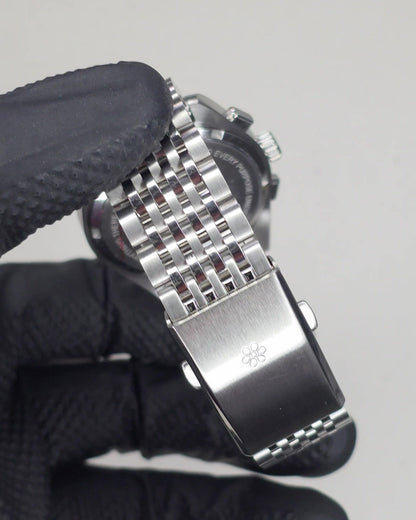 Season #2 Silver Snow 316L stainless steel bracelet detail